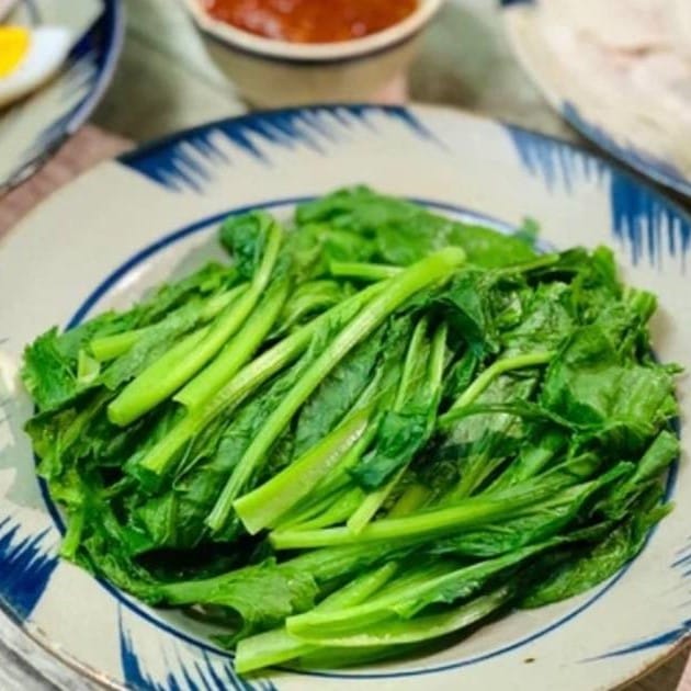 Cải Xanh Luộc: Bí Kíp Giữ Độ Giòn, Chấm Mắm Gừng Chay Thơm Lừng