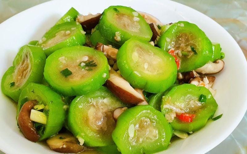 Mướp Xào Nấm Đông Cô: Món Chay Ngọt Lành Cho Bữa Cơm Nhà