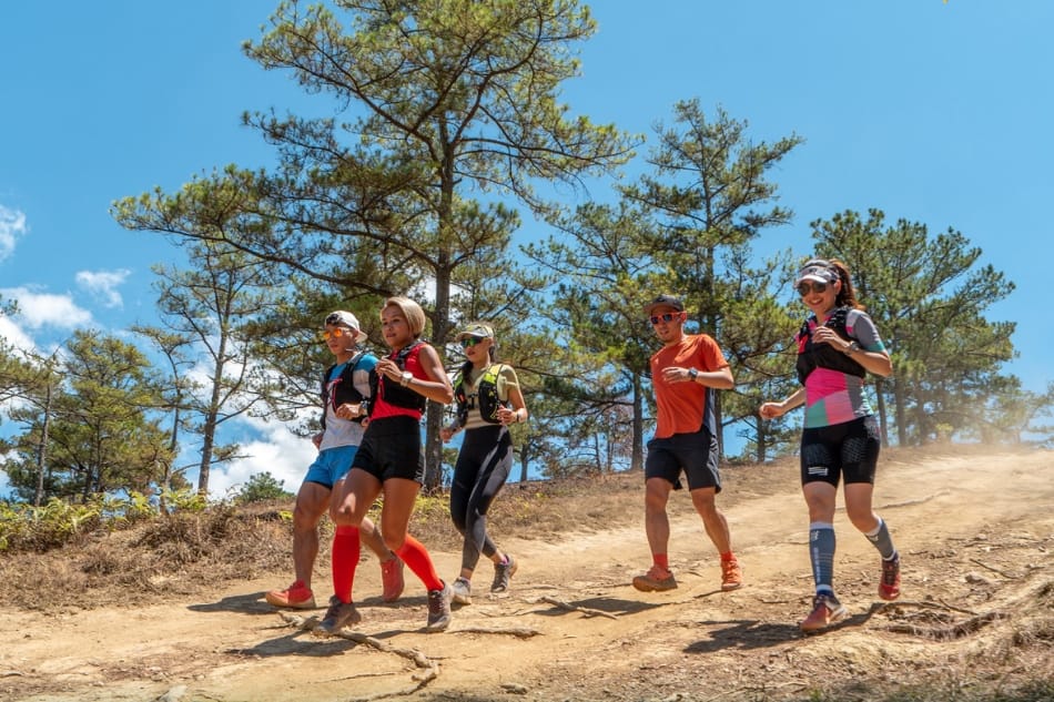 Chạy Trail Với Nhóm: An Toàn và Gắn Kết Cộng Đồng Yêu Chạy Bộ