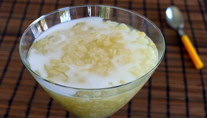 Chè Bắp Nếp: Món Ngọt Ngào Từ Nước Dừa Làm Tim Cá Sấu Tan Chảy