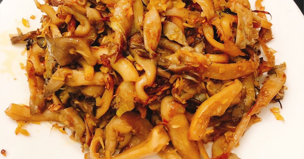 Nấm bào ngư xào sả ớt – Món chay thơm nồng, cực đưa cơm