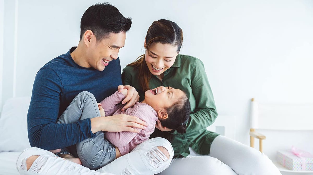 Nuôi dạy con trong chánh niệm – Khi cha mẹ học cách quay về (Thực tập theo Pháp môn Làng Mai)