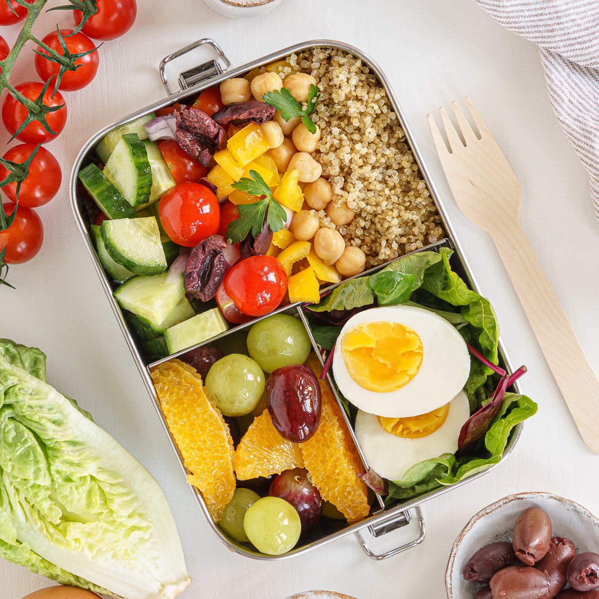 Ăn Chay Ở Văn Phòng: Làm Sao Để Đồng Nghiệp “Ngưỡng Mộ” Chứ Không Phải “Nhìn Lạ”?