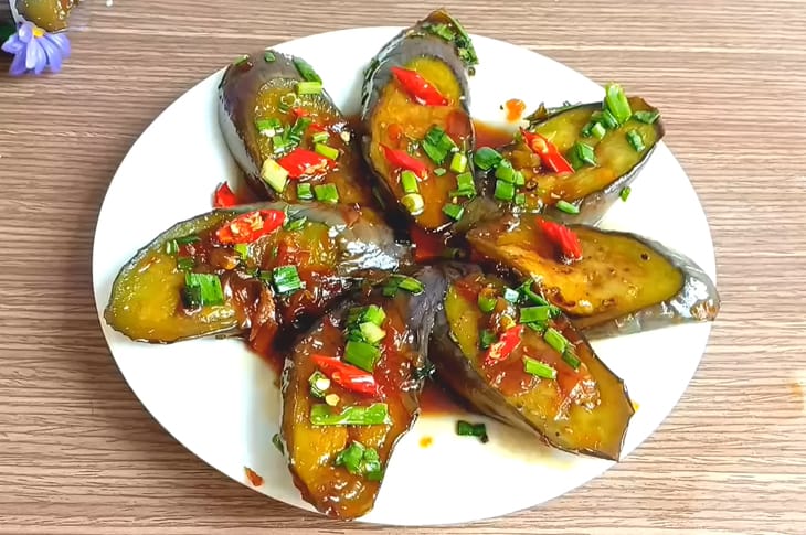 Cà tím kho tộ chay (phiên bản nâng cấp) – Mềm béo, đậm đà, chuẩn vị cơm nhà